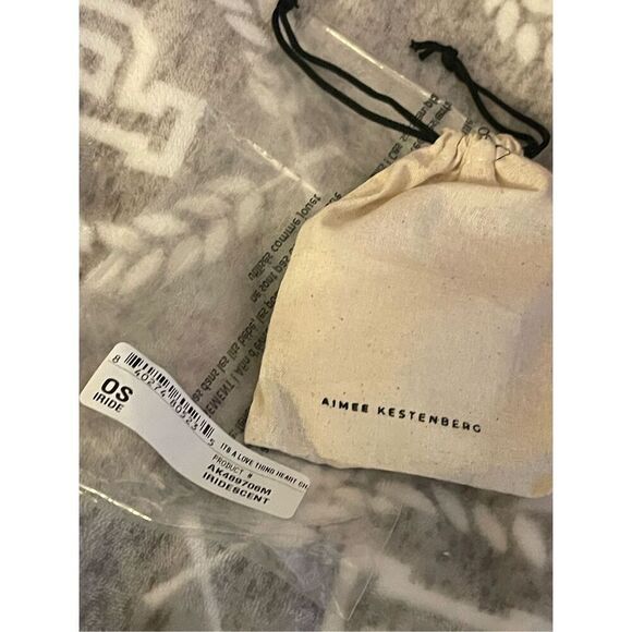 Aimee kestenberg iridescent its a love thing heart carabiner bracelet chain - Picture 5 of 5